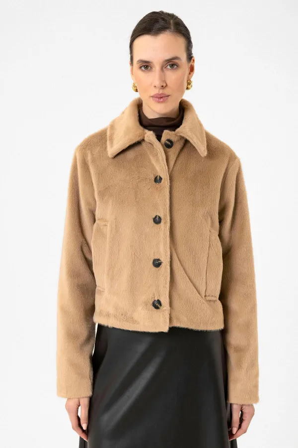 Manteau court en fausse fourrure Antioch Camel pour femme