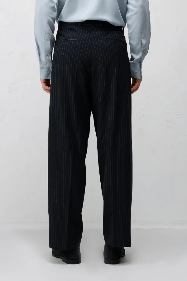 Costume rayé Antioch Navy coupe décontractée pour homme