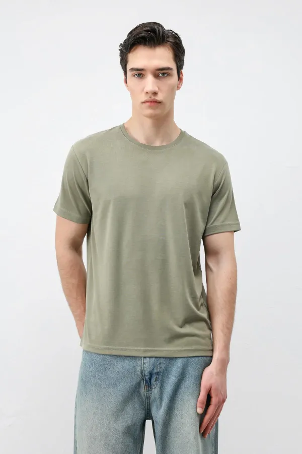 T-shirt homme Antioch Khaki coupe classique en tissu technique modal