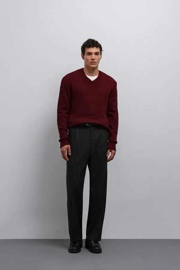 Pull homme Antioch bordeaux texturé à col en V