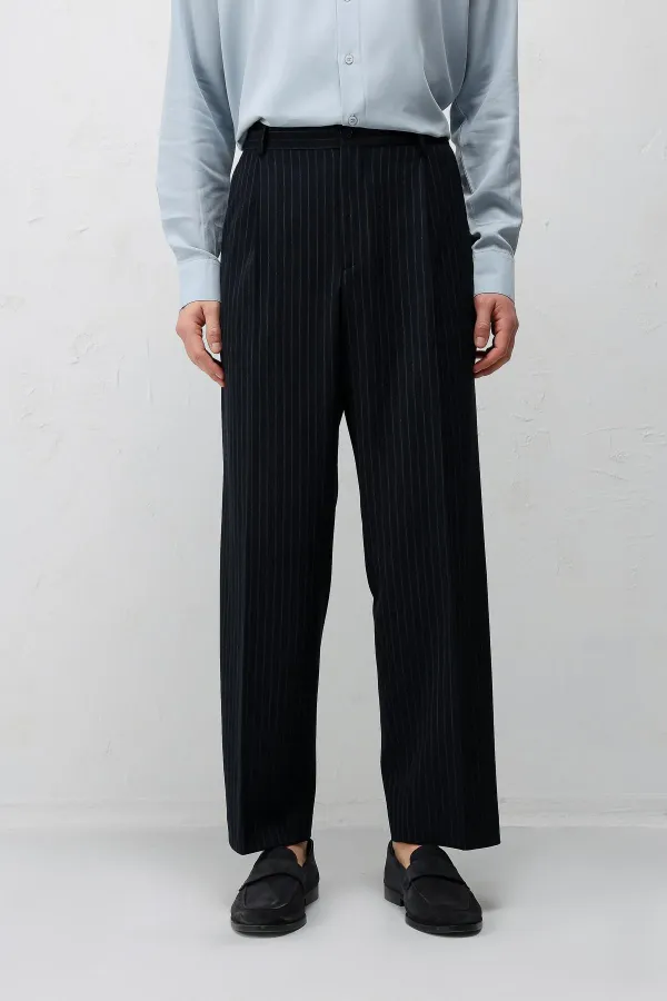 Costume rayé Antioch Navy coupe décontractée pour homme