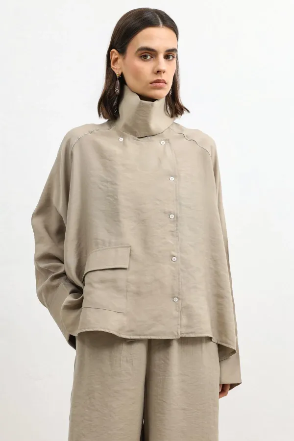 Antioch Bej Özel Dik Yaka Kadın Gömlek