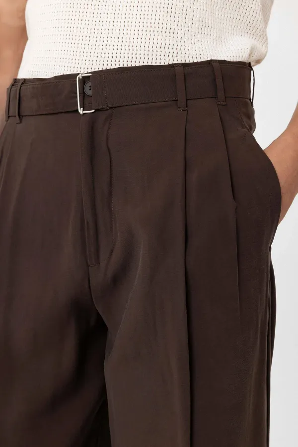 Antioch Kahve Modal Kumaş Relax Fit Kemerli Erkek Pantolon