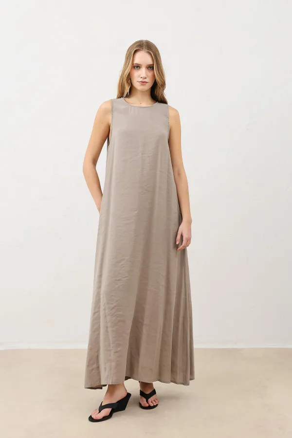 Robe midi Antioch Mink drapée à col halter
