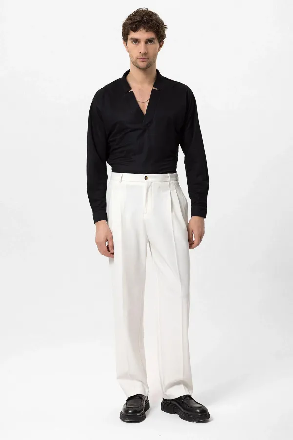 Pantalon Antioch écru à taille haute plissé et coupe décontractée pour homme