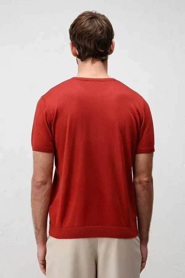 Antioch Red Comfort Slim Knit T-Shirt