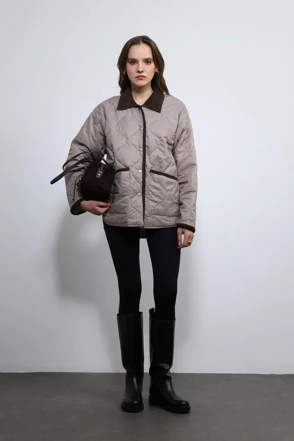 Antioch Bej Kontrast Yaka Desenli Mont