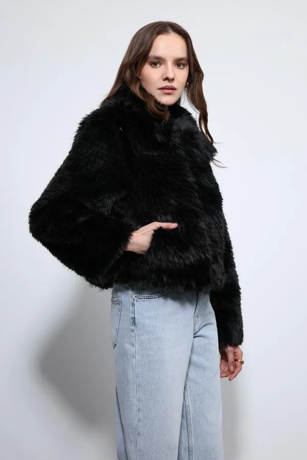 Antioch Siyah Peluş Görünümlü Mont