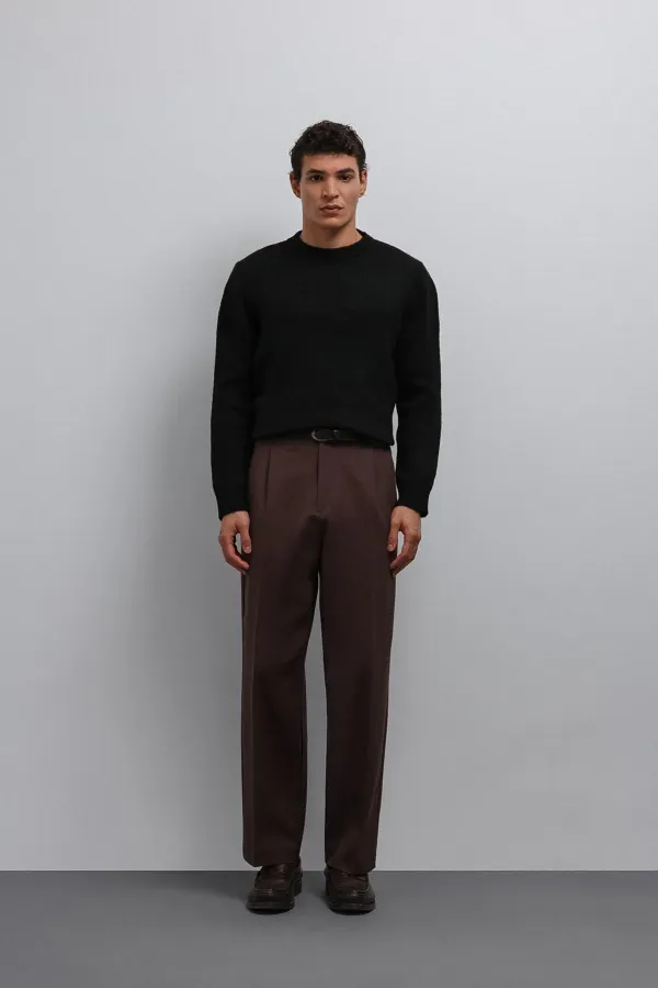 Pull Antioch noir à texture douce pour homme