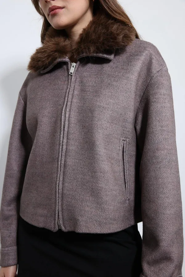 Veste Antioch Light Mink en laine mélangée à col en fausse fourrure