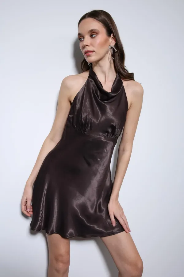 Antioch Koyu Kahve Halter Yaka Saten Kısa Elbise