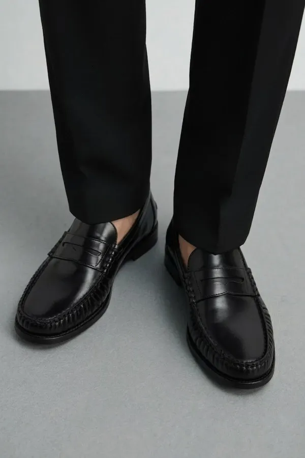 Mocassins en cuir à brides noires Antioch