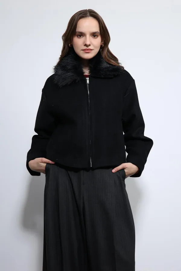 Veste Antioch noire en laine mélangée à col en fausse fourrure