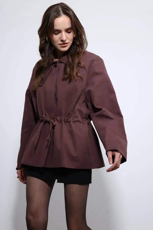 Antioch Bordo Ayarlanabilir Bele Sahip Kısa Trençkot