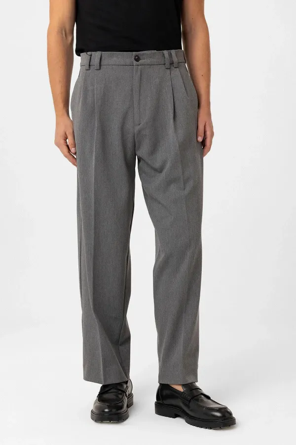 Pantalon homme Antioch gris à taille haute et coupe décontractée, plissé