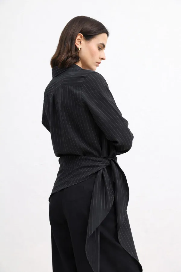 Antioch Siyah Mendil Detaylı Kadın Gömlek