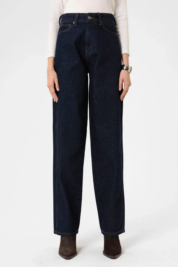 Antioch Dark Blue Women's High-Waisted Jeans