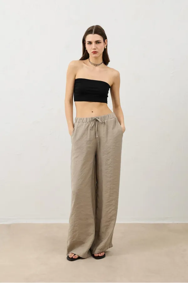 Pantalon Antioch beige en mélange modal pour femme