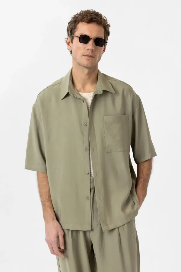 Chemise homme Antioch kaki décontractée à manches courtes