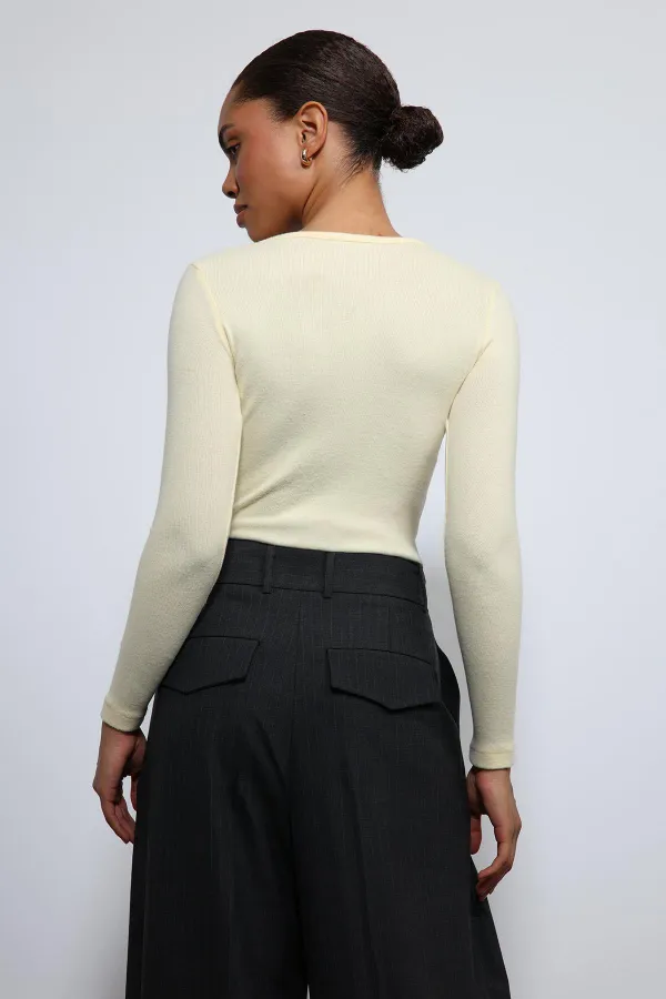 T-shirt basique jaune à manches longues Antioch