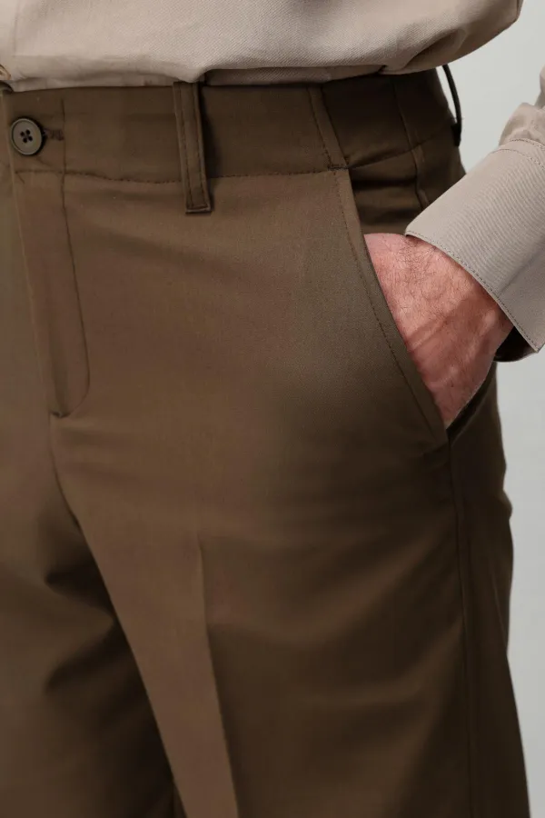 Pantalon Antioch Khaki coupe droite pour homme