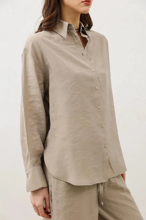 Antioch Bej Dökümlü Oversize Kadın Gömlek