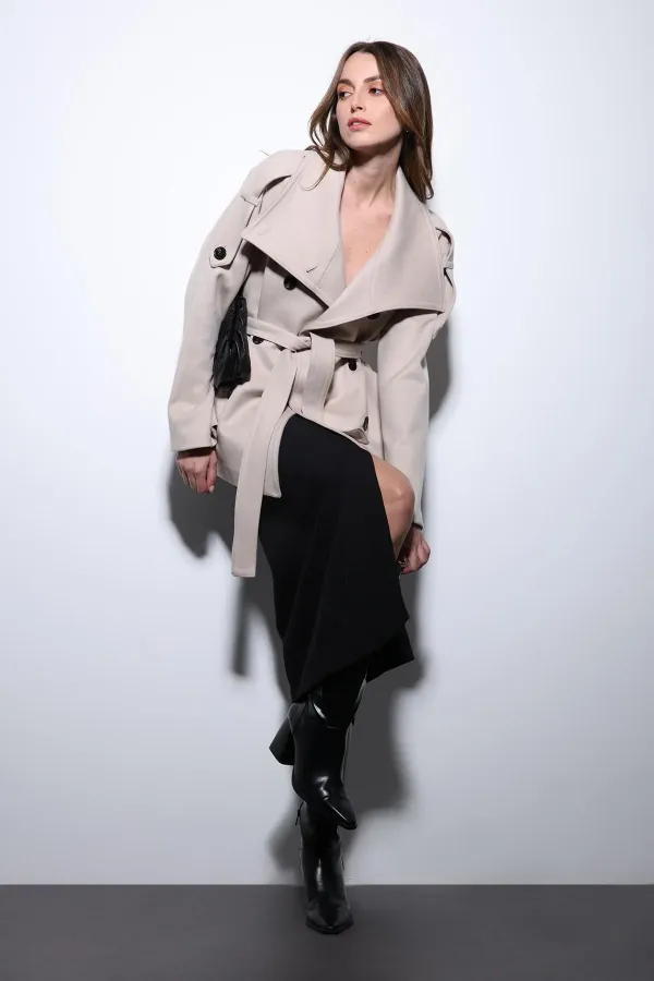 Antioch Bej Dik Yaka Kruvaze Kadın Kaban