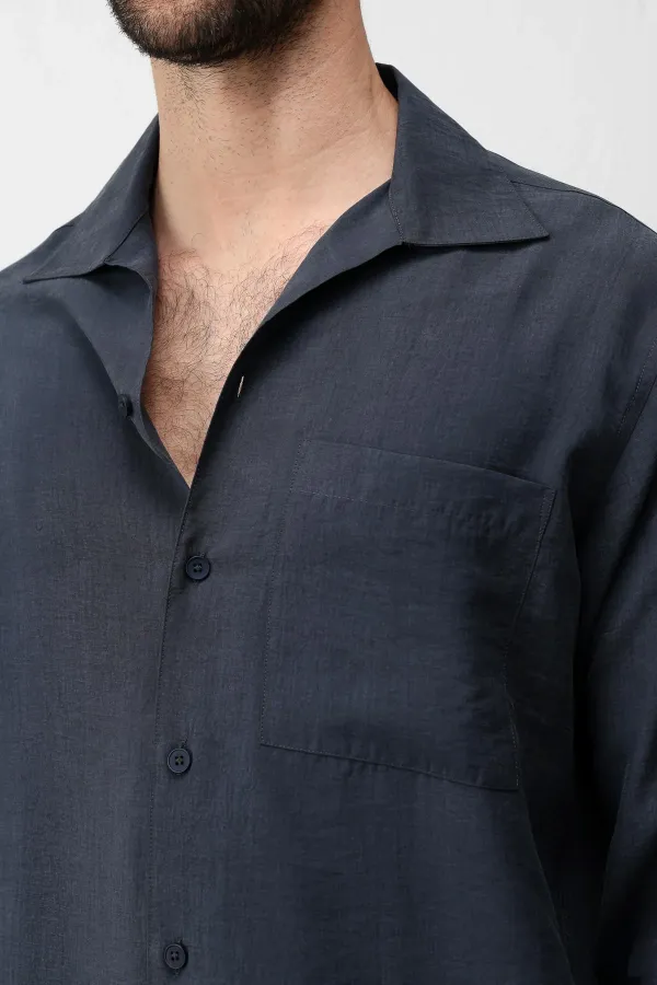 Chemise homme Antioch bleu marine en mélange lyocell à col large