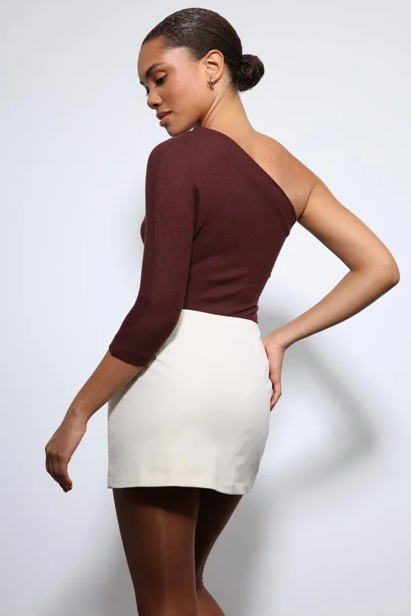 Haut à col asymétrique rouge bordeaux Antioch