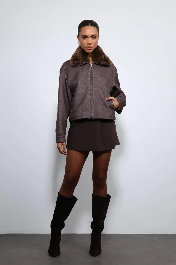 Veste Antioch Coffee en laine mélangée à col en fausse fourrure