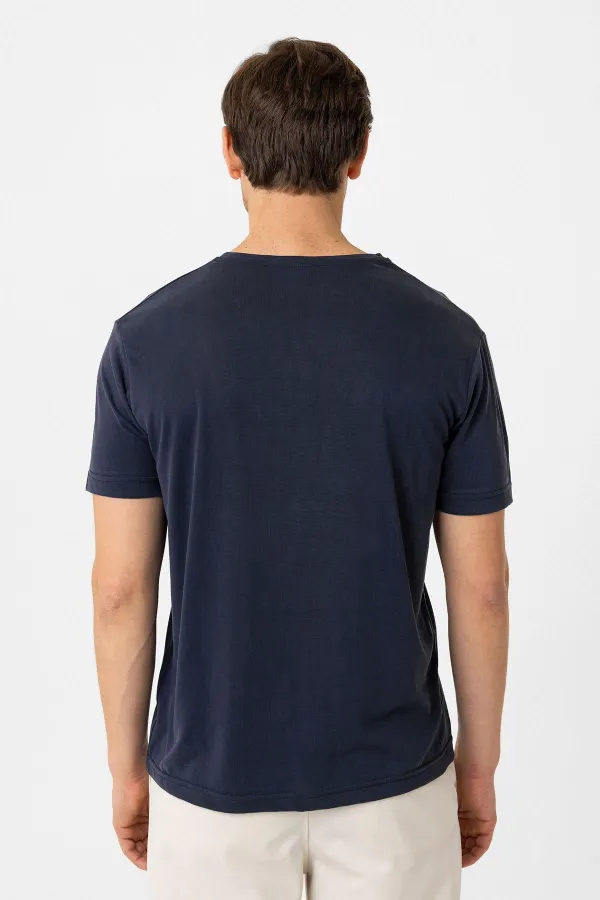 T-shirt homme Antioch Navy coupe classique en tissu technique modal