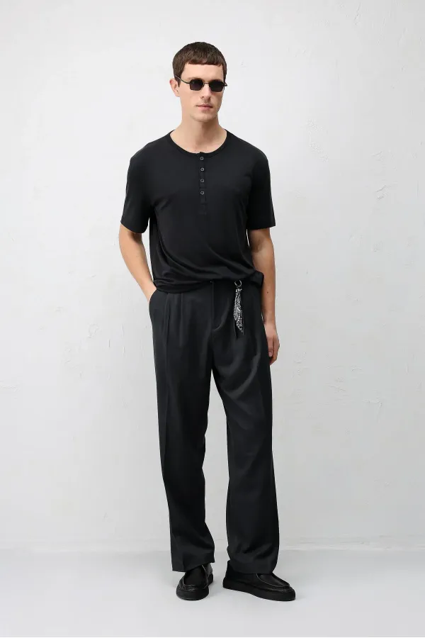 T-shirt homme Antioch noir à col boutonné