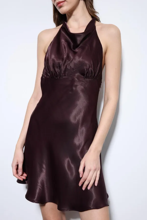 Robe courte en satin bordeaux Antioch à col halter