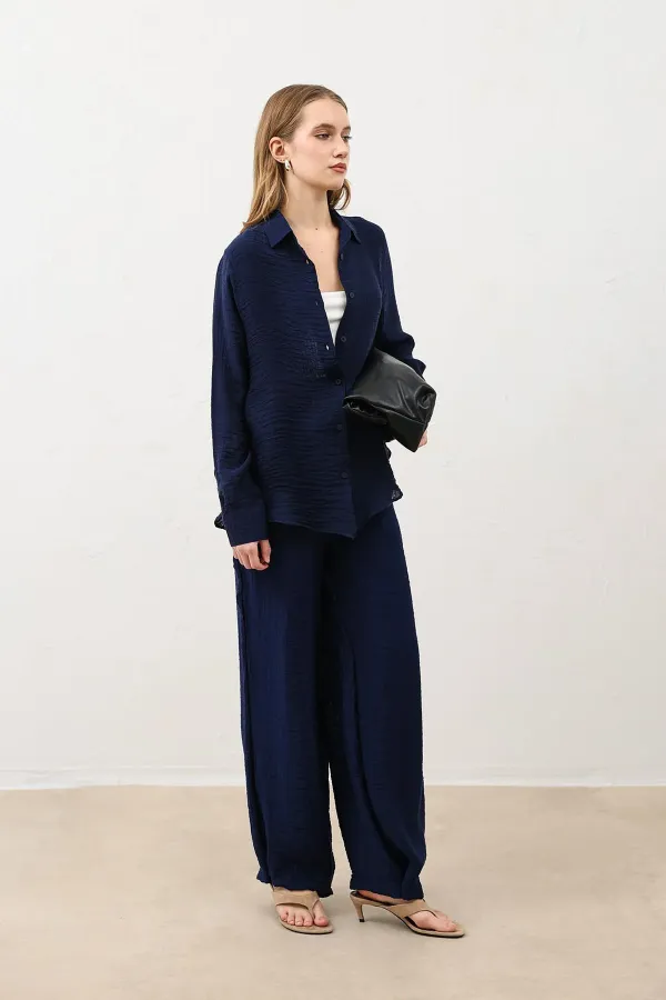 Antioch Lacivert Dökümlü Müslin Kadın Gömlek