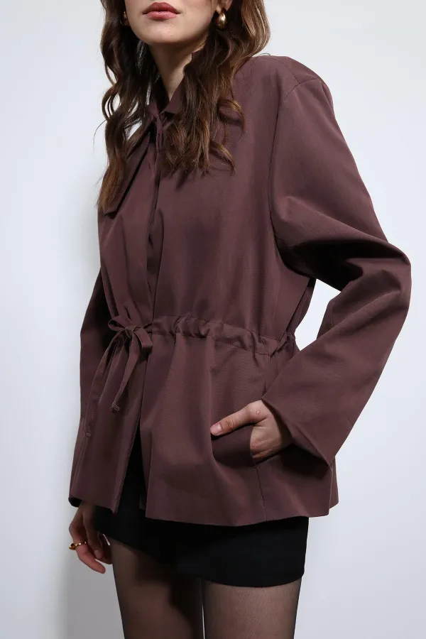 Antioch Bordo Ayarlanabilir Bele Sahip Kısa Trençkot