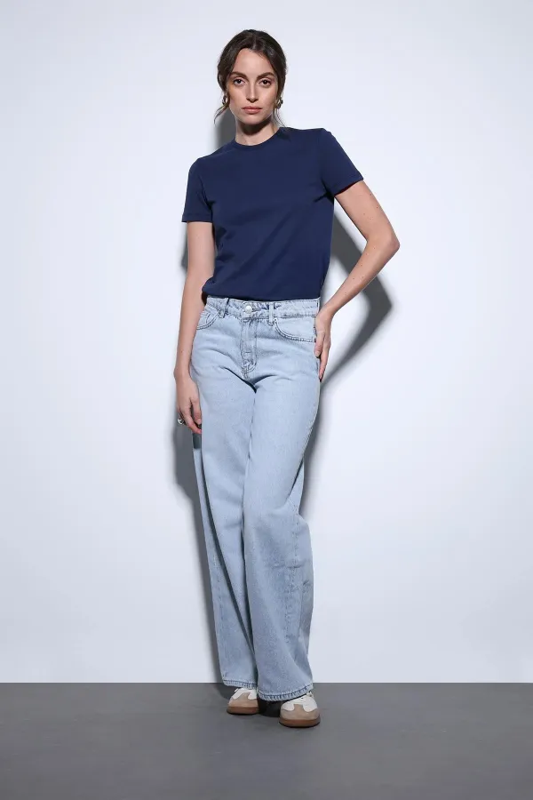 T-shirt basique Antioch Navy pour femmes