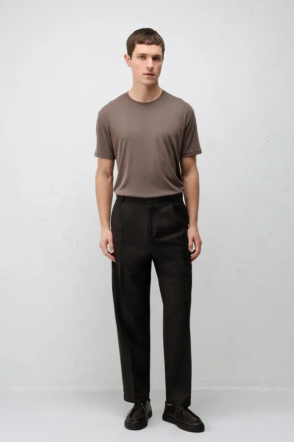 Antioch Koyu Kahve Pileli Relaxed Fit Erkek Pantolon