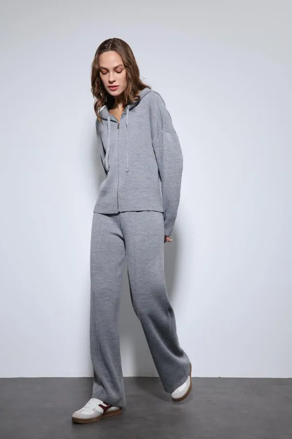 Antioch Gri Kapüşonlu Üst Ve Geniş Paça Triko Takım