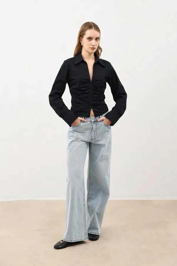 Chemise Antioch noire froncée en popeline pour femme