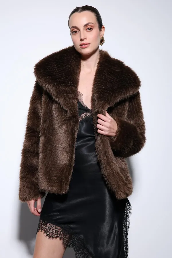 Veste en fausse fourrure Antioch Coffee pour femme