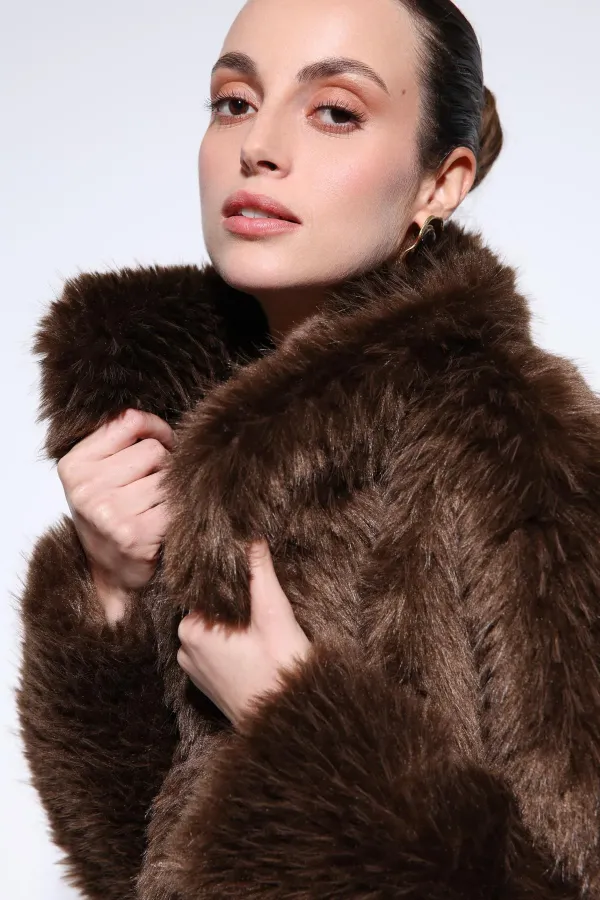 Veste en fausse fourrure Antioch Coffee pour femme