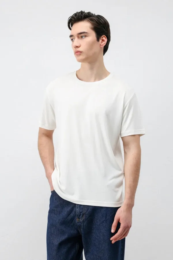 T-shirt homme Antioch Ecru coupe classique en tissu technique modal
