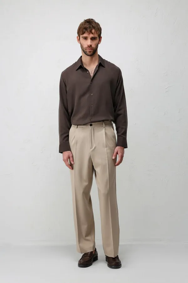Pantalon plissé Antioch beige coupe décontractée pour homme
