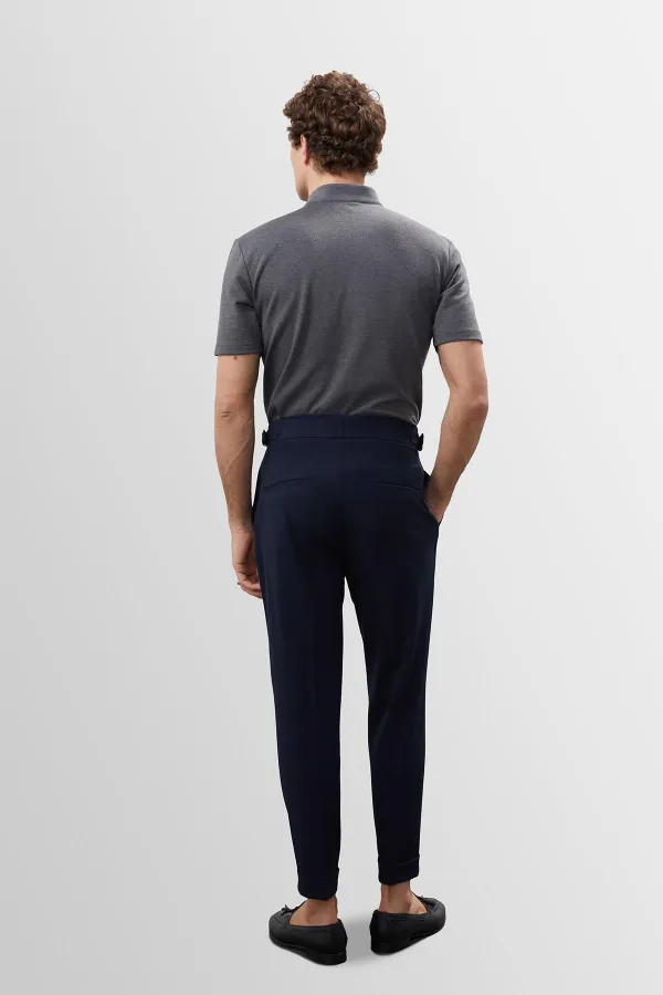 Pantalon homme Antioch bleu marine à taille haute plissée et coupe carotte