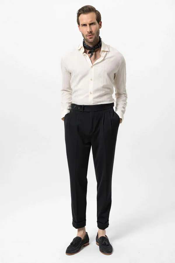 Pantalon homme Antioch noir à taille haute plissée et coupe carotte