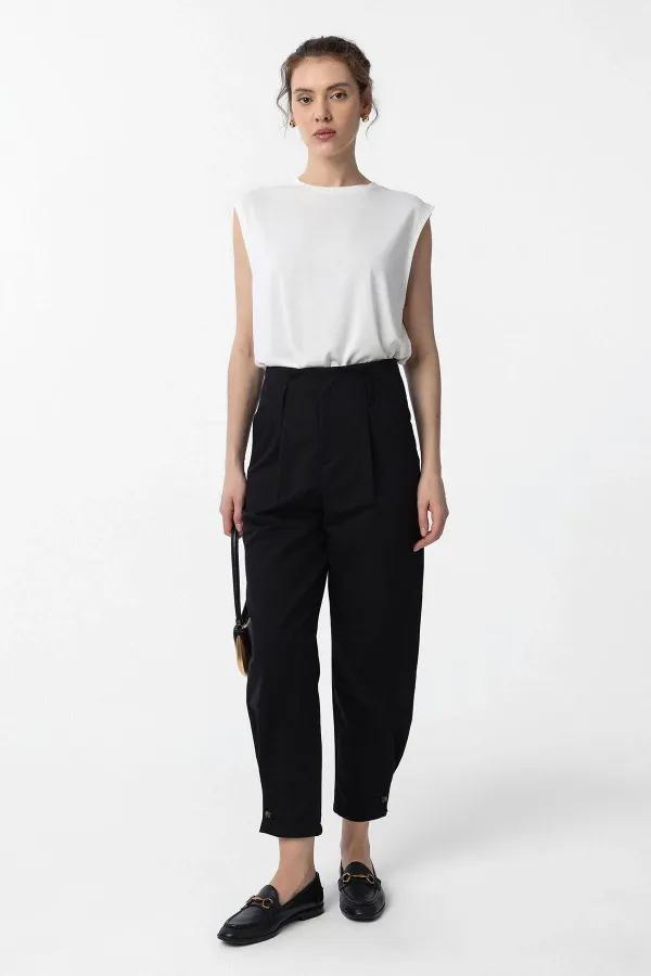 Antioch Siyah Yüksek Bel Paçası Düğmeli Fit Kadın Pantolon