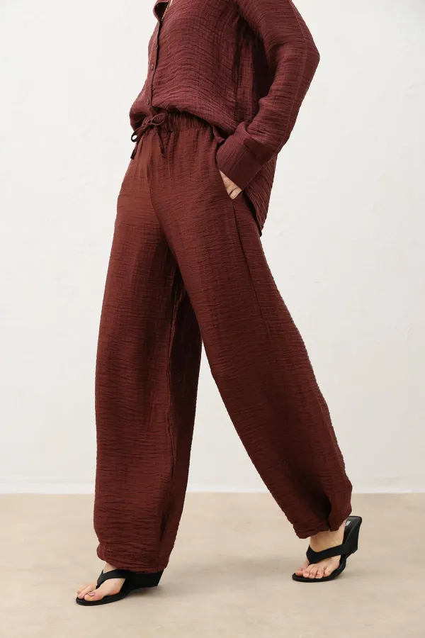 Pantalon drapé à jambes ajustables Antioch Burgundy pour femme