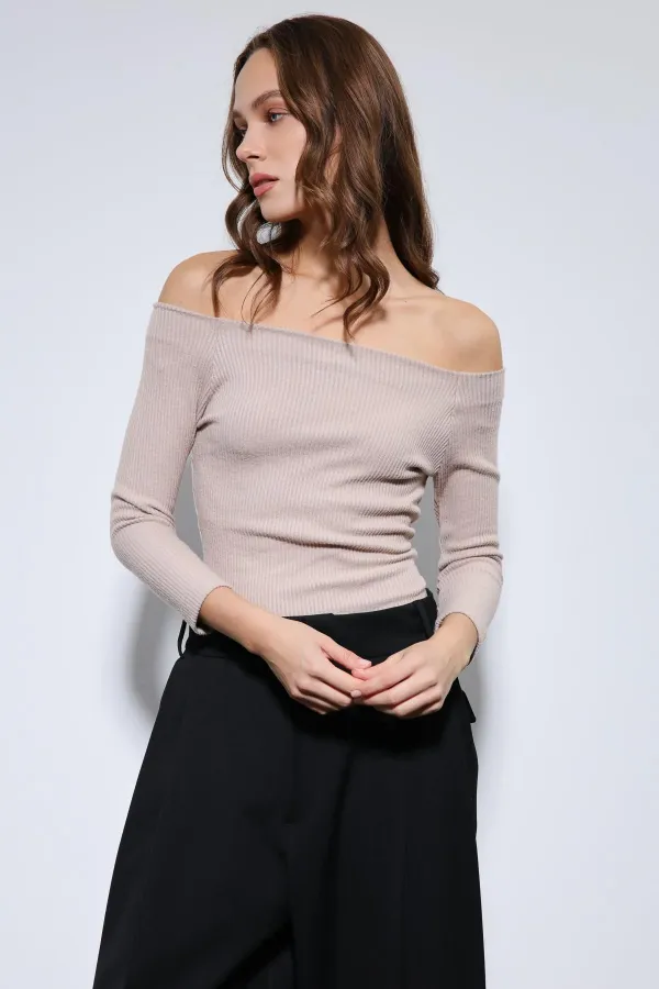 Antioch Beige Off-Shoulder Detail Top