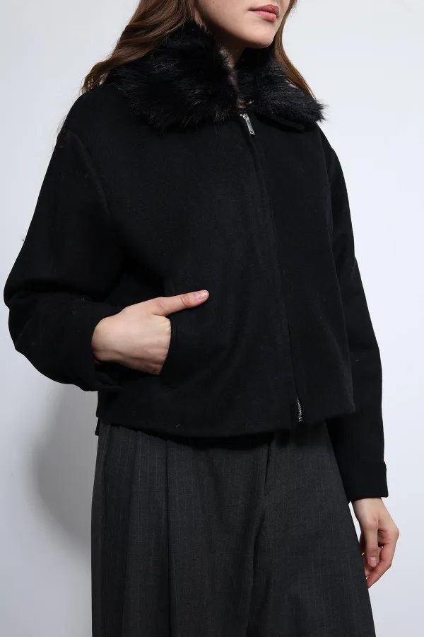 Veste Antioch noire en laine mélangée à col en fausse fourrure