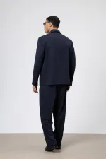 Costume oversize ceinturé bleu marine